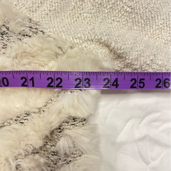 Anthropologie Amandi Pullover Sweater Faux Fur Womens Size XL Made In USA - Picture 7 of 11